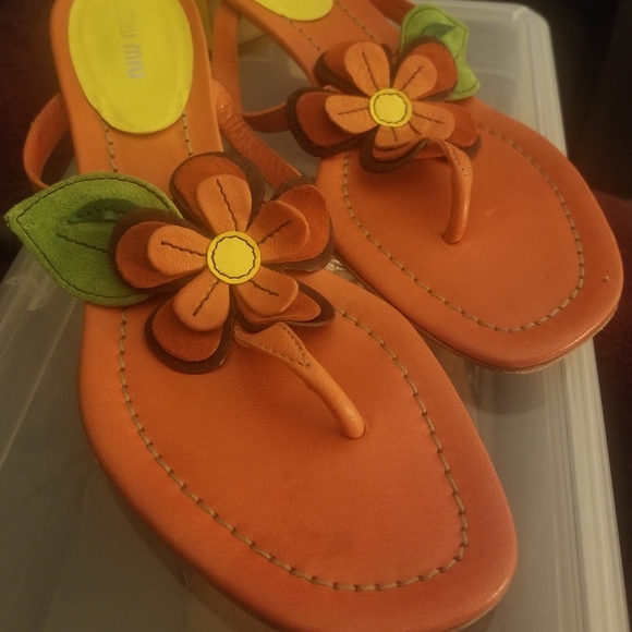 Authentic MIU MIU Leather sandals - Picture 1 of 3